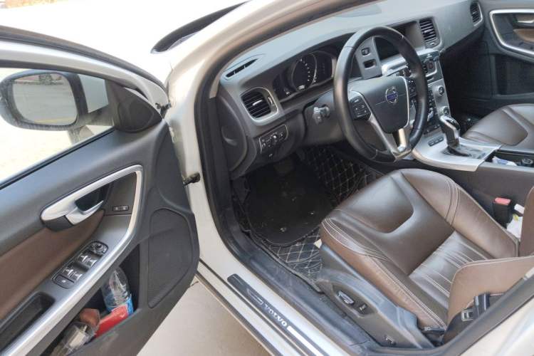 Used Volvo S60 New Energy 2015 S60L E-Drive Hybrid T6 Smart Drive Edition Driver Seat