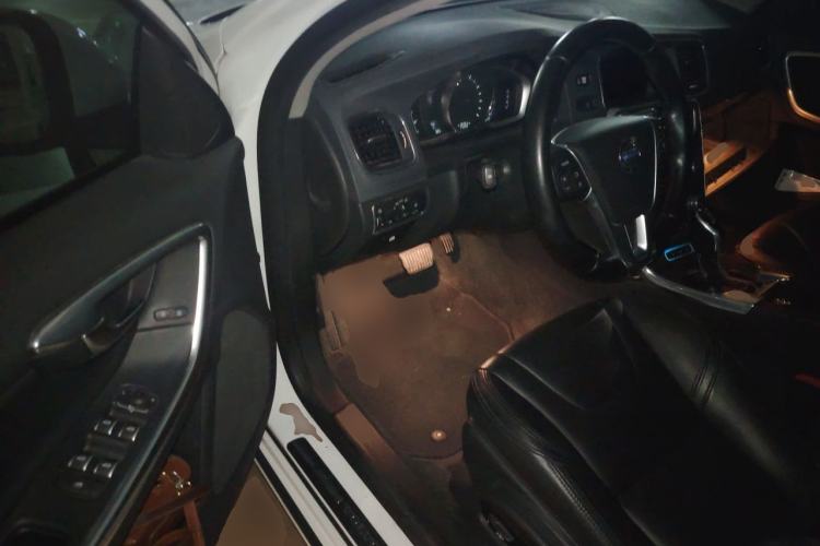 Used Volvo S60 New Energy 2015 S60L E-Drive Hybrid T6 Smart Drive Edition Driver Seat