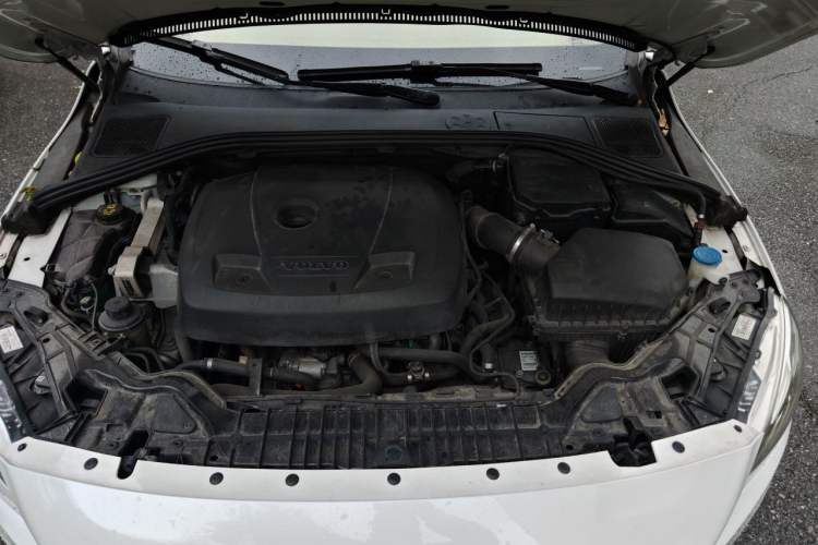 Used Volvo S60 New Energy 2015 S60L E-Drive Hybrid T6 Smart Drive Edition Engine Bay