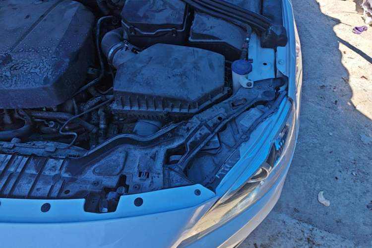 Used Volvo S60 New Energy 2015 S60L E-Drive Hybrid T6 Smart Edition Engine Bay Left