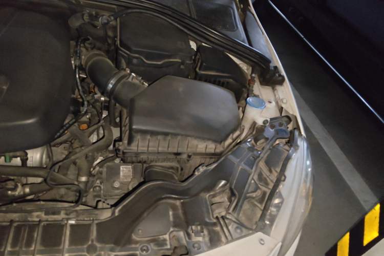 Used Volvo S60 New Energy 2015 S60L E-Drive Hybrid T6 Smart Drive Edition Engine Bay Left