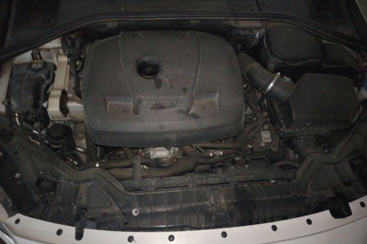 Used Volvo S60 New Energy 2015 S60L E-Drive Hybrid T6 Smart Drive Edition Engine Bay