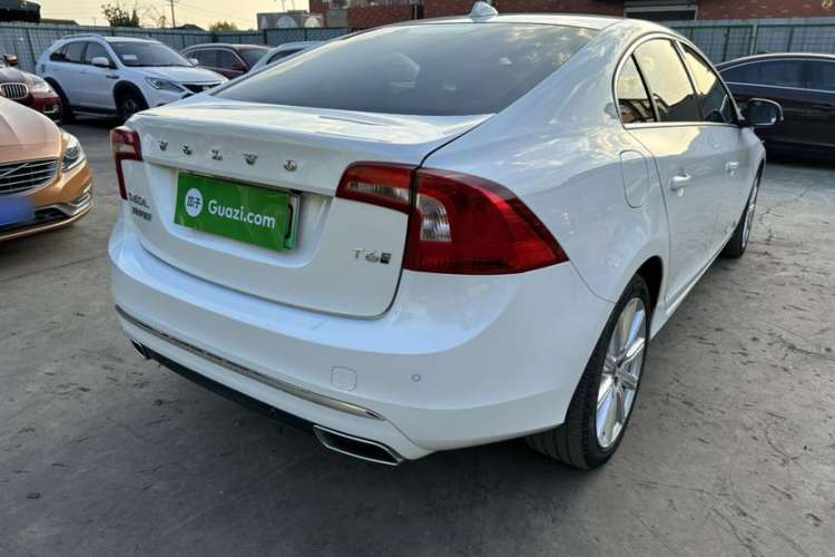 Used Volvo S60 New Energy 2015 S60L E-Drive Hybrid T6 Smart Drive Edition Exterior 9