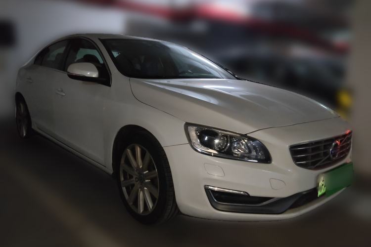 Used Volvo S60 New Energy 2015 S60L E-Drive Hybrid T6 Smart Drive Edition Front Right 45 Deg