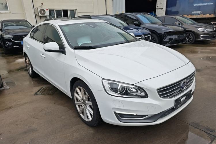 Used Volvo S60 New Energy 2015 S60L E-Drive Hybrid T6 Smart Drive Edition Front Right 45 Deg