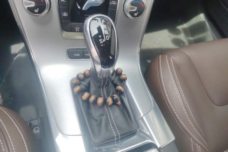 Used Volvo S60 New Energy 2015 S60L E-Drive Hybrid T6 Smart Drive Edition Gear Lever