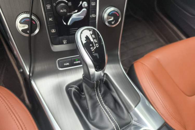 Used Volvo S60 New Energy 2015 S60L E-Drive Hybrid T6 Smart Drive Edition Gear Lever