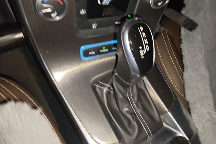 Used Volvo S60 New Energy 2015 S60L E-Drive Hybrid T6 Smart Drive Edition Gear Lever