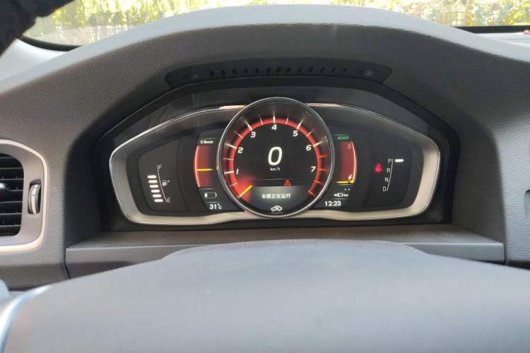 Used Volvo S60 New Energy 2015 S60L E-Drive Hybrid T6 Smart Drive Edition Instrument Cluster