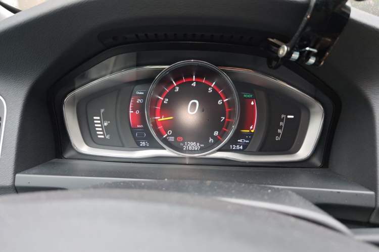 Used Volvo S60 New Energy 2015 S60L E-Drive Hybrid T6 Smart Drive Edition Instrument Cluster