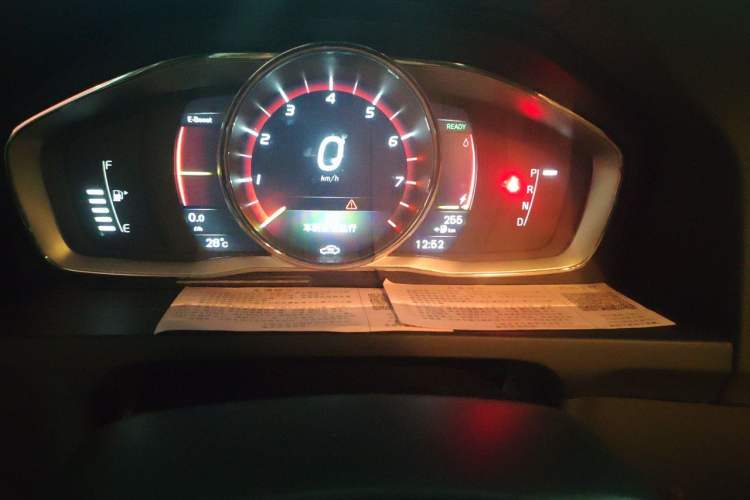 Used Volvo S60 New Energy 2015 S60L E-Drive Hybrid T6 Smart Drive Edition Instrument Cluster