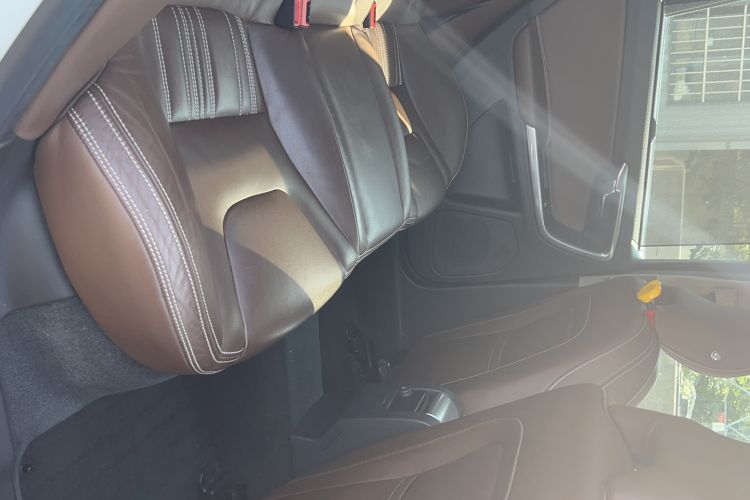 Used Volvo S60 New Energy 2015 S60L E-Drive Hybrid T6 Smart Drive Edition Interior 4