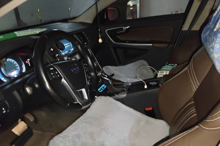 Used Volvo S60 New Energy 2015 S60L E-Drive Hybrid T6 Smart Drive Edition Left Front Seat