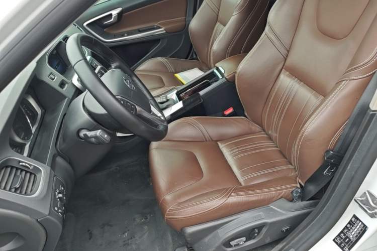 Used Volvo S60 New Energy 2015 S60L E-Drive Hybrid T6 Smart Drive Edition Left Front Seat