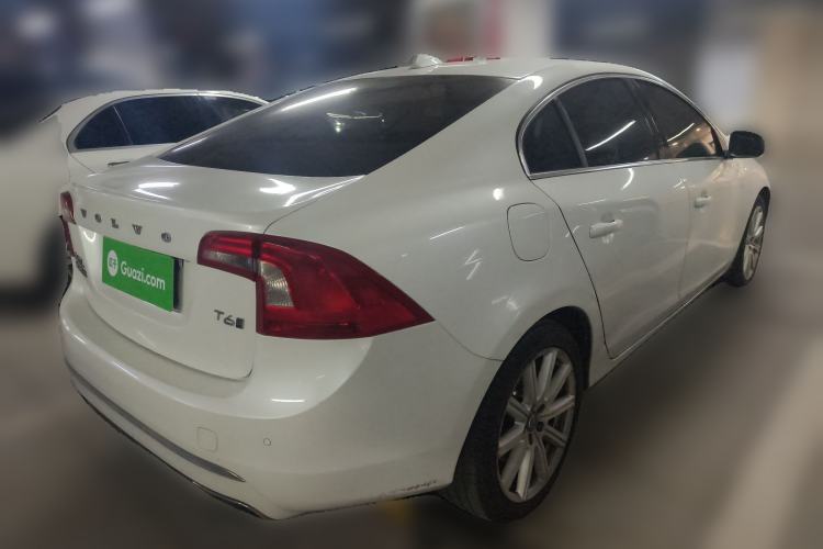 Used Volvo S60 New Energy 2015 S60L E-Drive Hybrid T6 Smart Drive Edition Rear Right 45 Deg