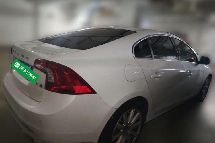 Used Volvo S60 New Energy 2015 S60L E-Drive Hybrid T6 Smart Drive Edition Rear Right 45 Deg