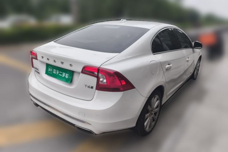 Used Volvo S60 New Energy 2015 S60L E-Drive Hybrid T6 Smart Drive Edition Rear Right 45 Deg
