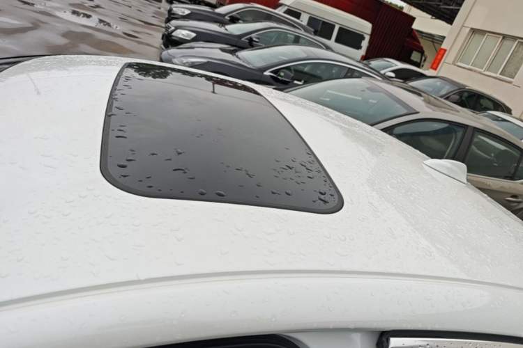 Used Volvo S60 New Energy 2015 S60L E-Drive Hybrid T6 Smart Drive Edition Roof