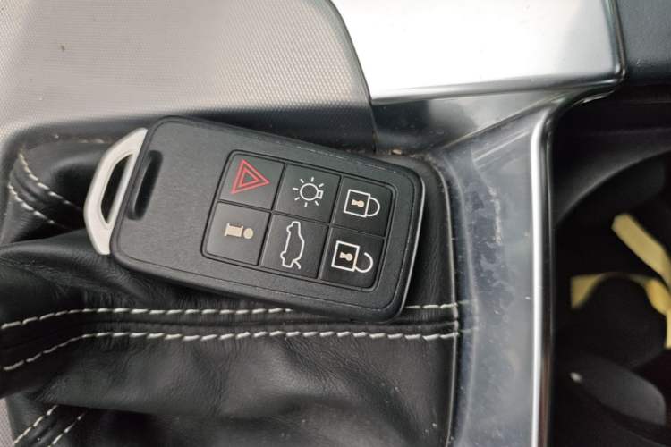 Used Volvo S60 New Energy 2015 S60L E-Drive Hybrid T6 Smart Drive Edition Vehicle Key