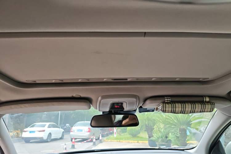 Used Volvo S60 New Energy 2015 S60L E-Drive Hybrid T6 Smart Drive Edition Headliner