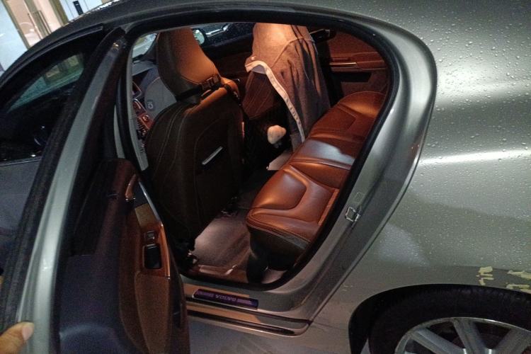 Used Volvo S60 New Energy 2015 S60L E-Drive Hybrid T6 Smart Drive Edition Left Rear Seat