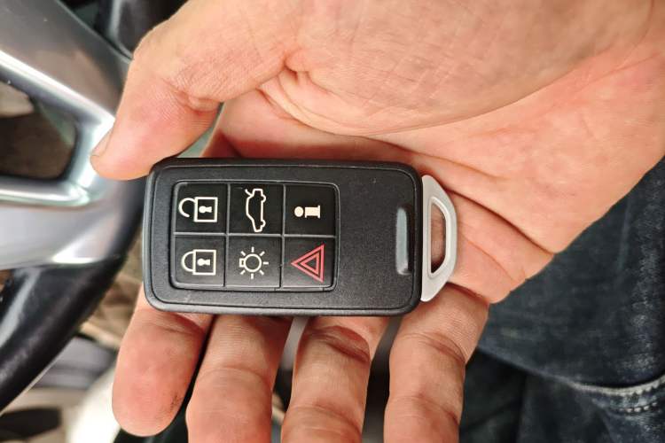 Used Volvo S60 New Energy 2015 S60L E-Drive Hybrid T6 Smart Drive Edition Vehicle Key