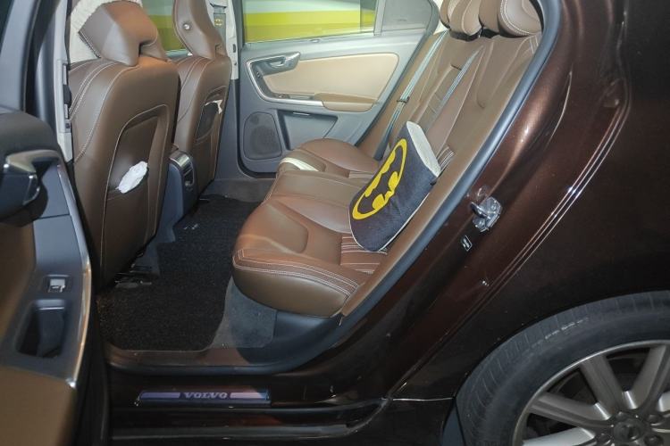 Used Volvo S60 New Energy 2018 S60L E-Drive Hybrid T6 Progressive Edition Left Rear Seat