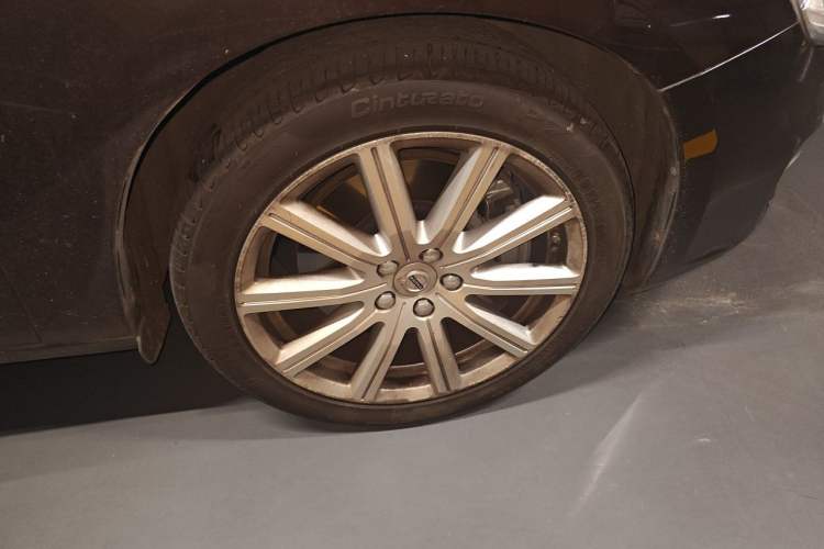 Used Volvo S60 New Energy 2018 S60L E-Drive Hybrid T6 Progressive Edition Right Front Wheel Hub