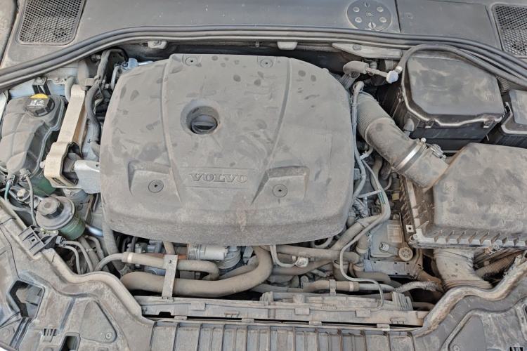 Used Volvo S60 New Energy 2018 S60L E-Drive Hybrid T6 Progressive Edition Engine Bay