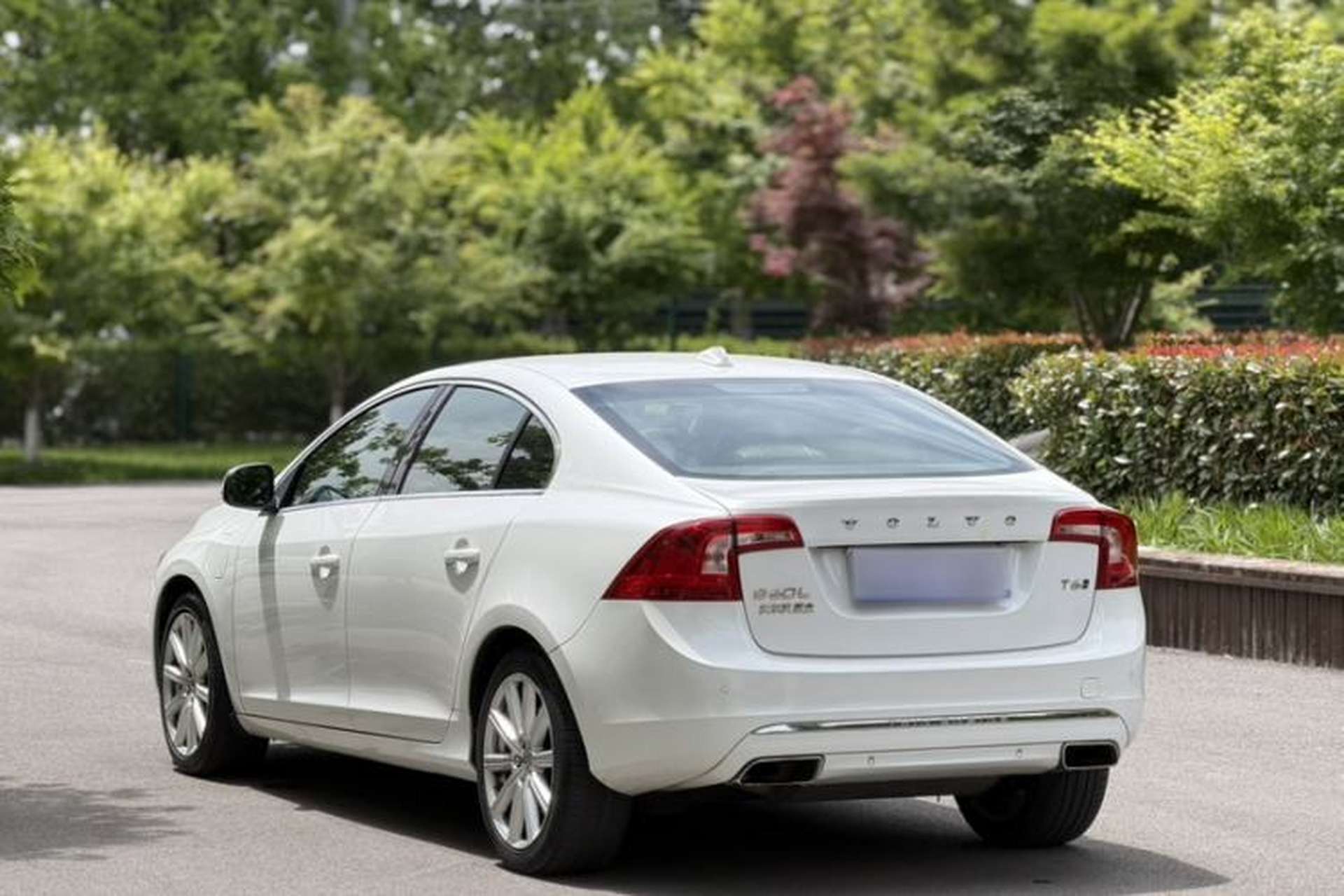Used Volvo S60 New Energy 2018 S60L E-Drive Hybrid T6 Progressive Edition Exterior 5