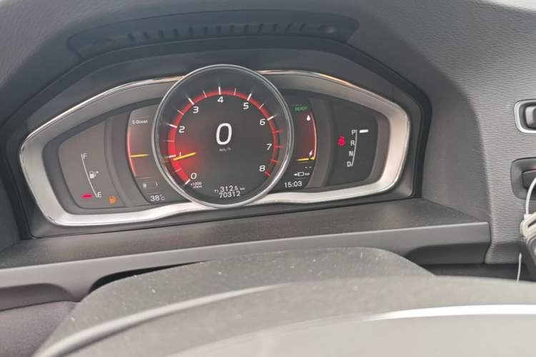 Used Volvo S60 New Energy 2018 S60L E-Drive Hybrid T6 Progressive Edition Instrument Cluster