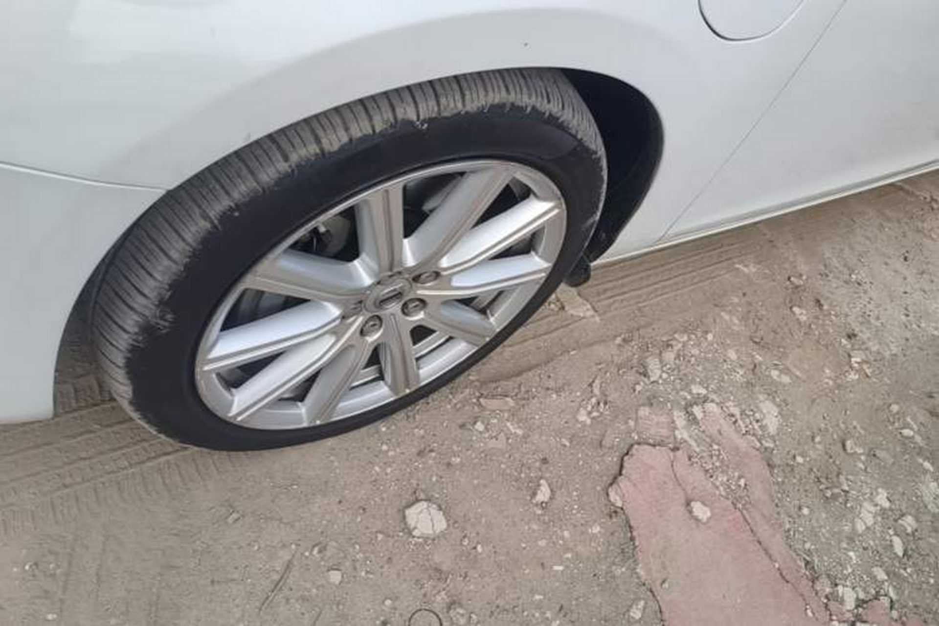 Used Volvo S60 New Energy 2018 S60L E-Drive Hybrid T6 Progressive Edition Left Front Wheel Hub