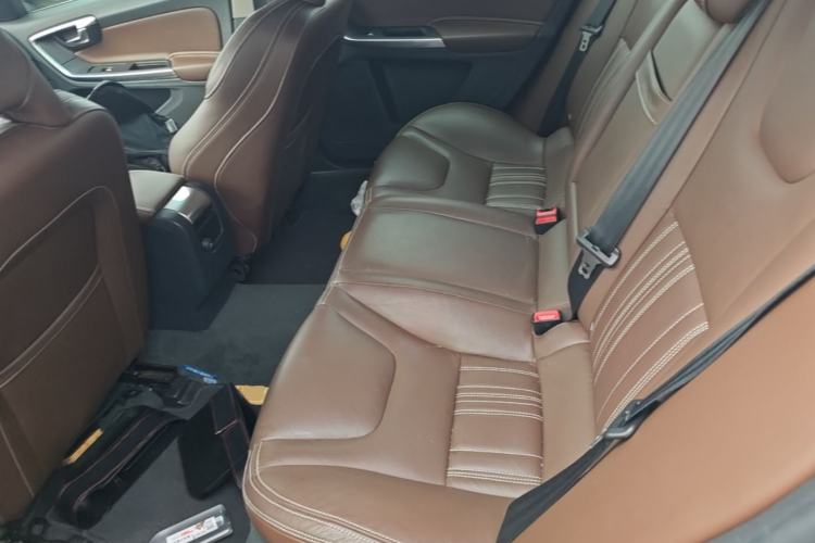 Used Volvo S60 New Energy 2018 S60L E-Drive Hybrid T6 Progressive Edition Left Rear Seat
