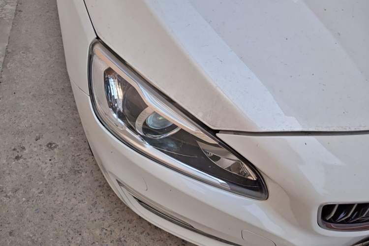Used Volvo S60 New Energy 2018 S60L E-Drive Hybrid T6 Progressive Edition Right Front Headlight