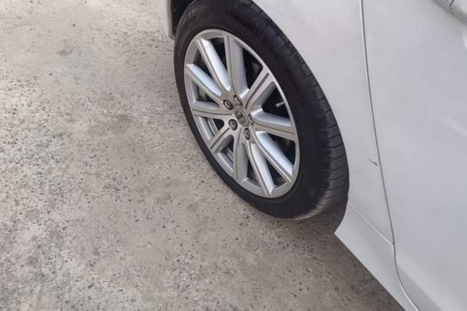 Used Volvo S60 New Energy 2018 S60L E-Drive Hybrid T6 Progressive Edition Right Rear Wheel Hub