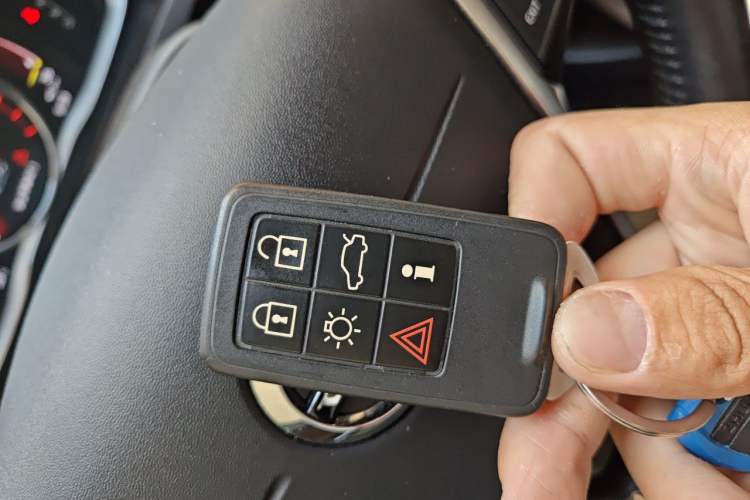 Used Volvo S60 New Energy 2018 S60L E-Drive Hybrid T6 Progressive Edition Vehicle Key