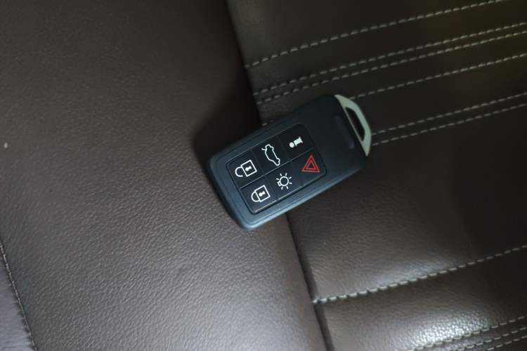Used Volvo S60 New Energy 2019 S60L T6 E-Drive Hybrid Edition Interior 1