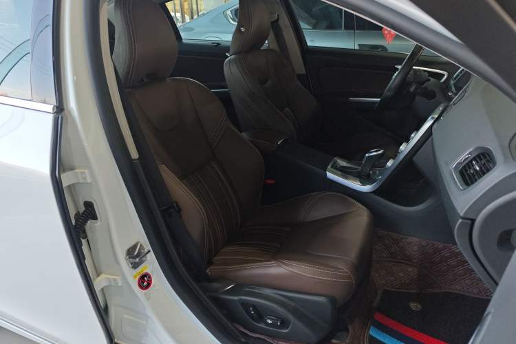 Used Volvo S60 New Energy 2019 S60L T6 E-Drive Hybrid Edition Right Front Seat