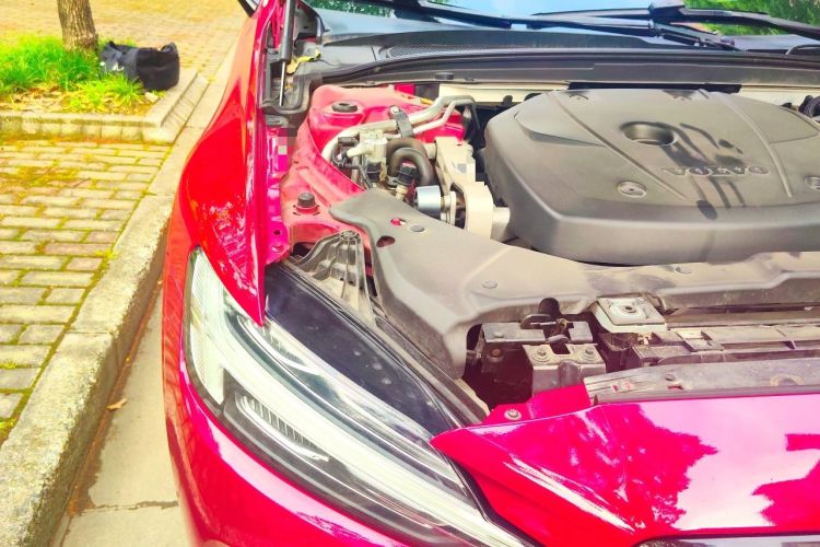 Used Volvo S60 New Energy 2020 T8 e-Drive Hybrid All-Wheel Drive Smart Luxury Edition Engine Bay Right