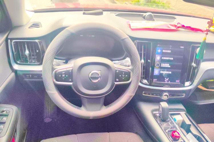 Used Volvo S60 New Energy 2020 T8 e-Drive Hybrid All-Wheel Drive Smart Luxury Edition Steering Wheel