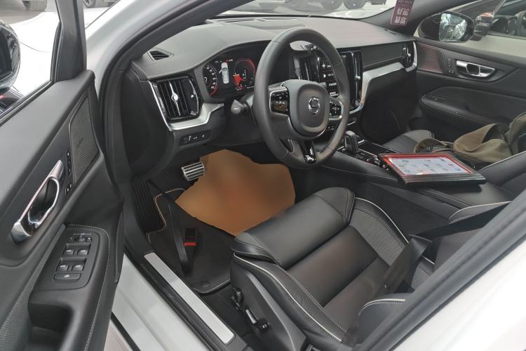 Used Volvo S60 New Energy 2020 T8 eDrive Hybrid All-Wheel Drive Smart Luxury Sport Edition Driver Seat