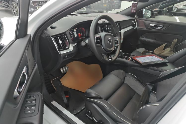 Used Volvo S60 New Energy 2020 T8 eDrive Hybrid All-Wheel Drive Smart Luxury Sport Edition Left Front Seat