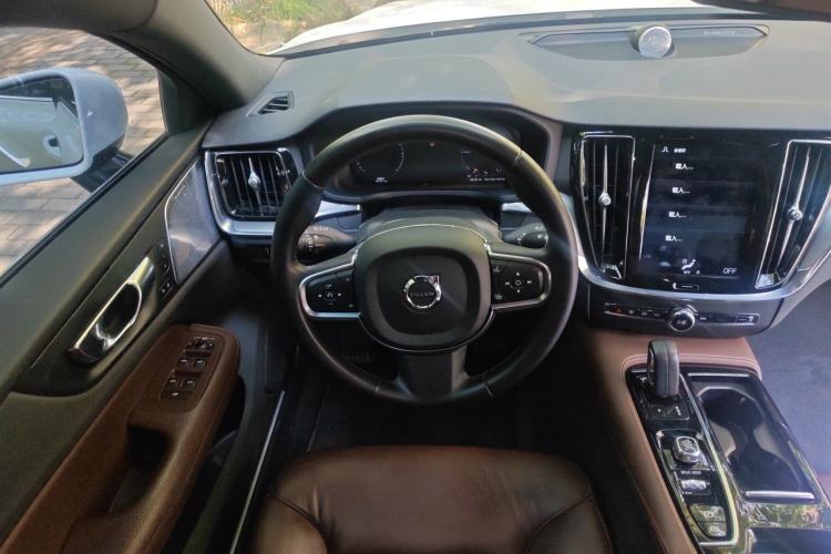 Used Volvo S60 New Energy 2020 T8 e-Drive Hybrid All-Wheel Drive Smart Luxury Edition Steering Wheel