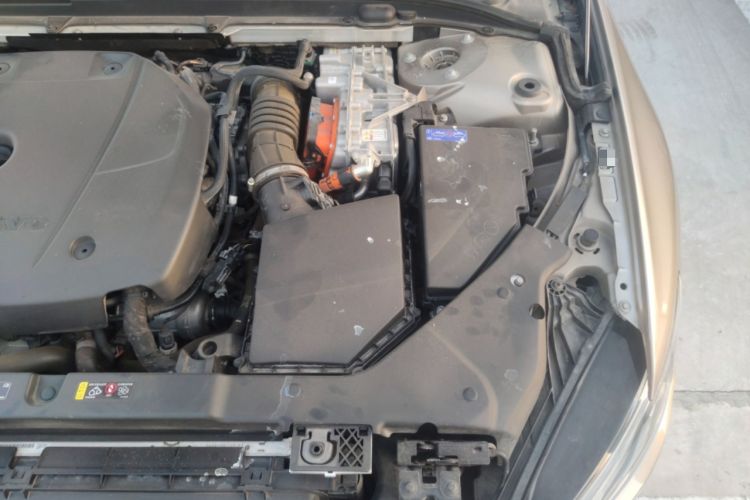 Used Volvo S60 New Energy 2021 T8 E-Drive Hybrid Four-Wheel Drive Smart Luxury Edition Engine Bay Left