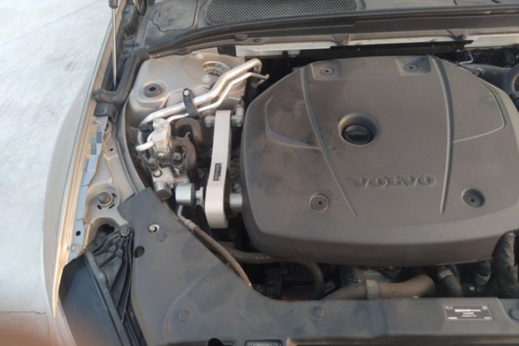 Used Volvo S60 New Energy 2021 T8 E-Drive Hybrid Four-Wheel Drive Smart Luxury Edition Engine Bay Right