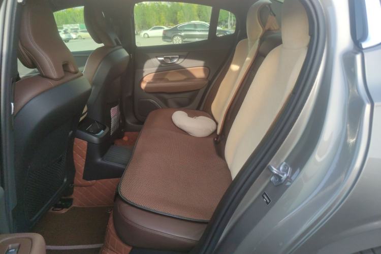 Used Volvo S60 New Energy 2021 T8 E-Drive Hybrid Four-Wheel Drive Smart Luxury Edition Left Rear Seat