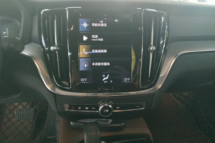 Used Volvo S60 New Energy 2021 T8 E-Drive Hybrid Four-Wheel Drive Smart Luxury Edition Audio And AC Panel