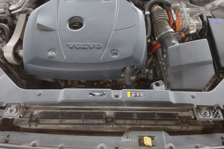 Used Volvo S60 New Energy 2021 T8 E-Drive Hybrid Four-Wheel Drive Smart Luxury Edition Engine Bay