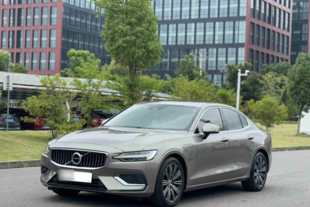 Used Volvo S60 New Energy 2021 T8 E-Drive Hybrid Four-Wheel Drive Smart Luxury Edition