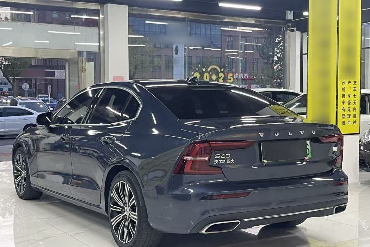 Used Volvo S60 New Energy 2021 T8 E-Drive Hybrid Four-Wheel Drive Smart Luxury Edition Exterior 7